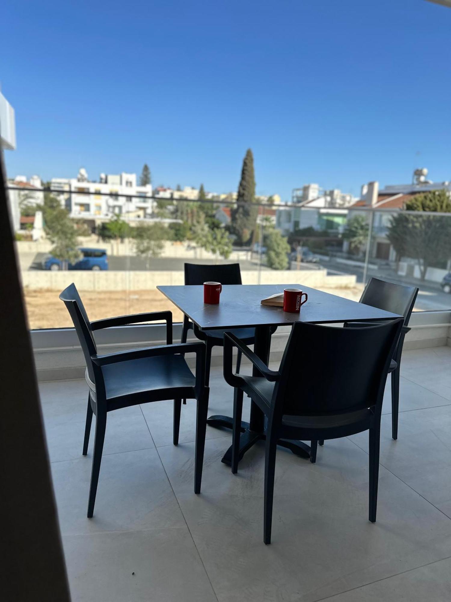 Joanna & Arya Engomi Apts * ניקוסיה
