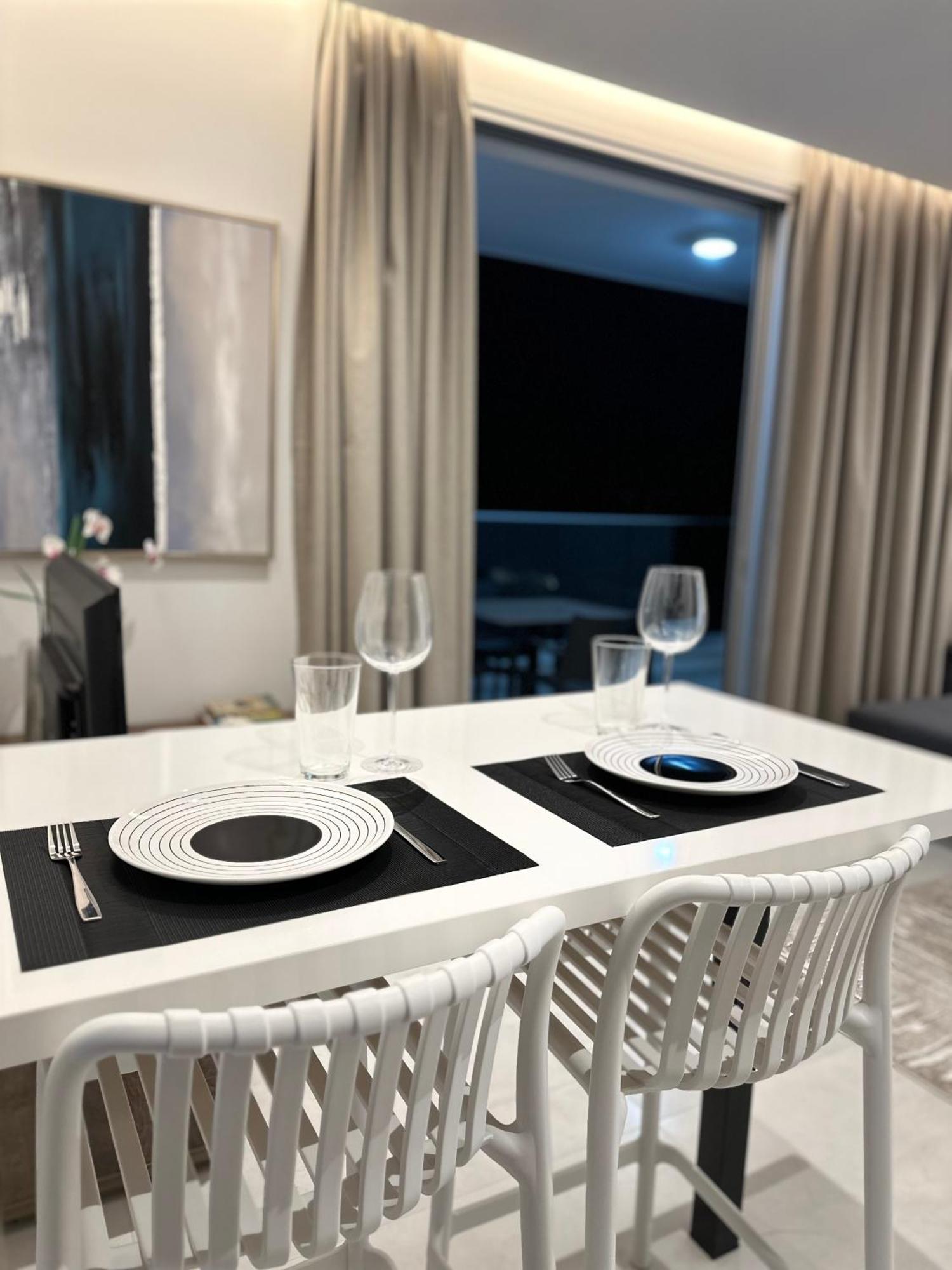 Joanna & Arya Engomi Apts דירה