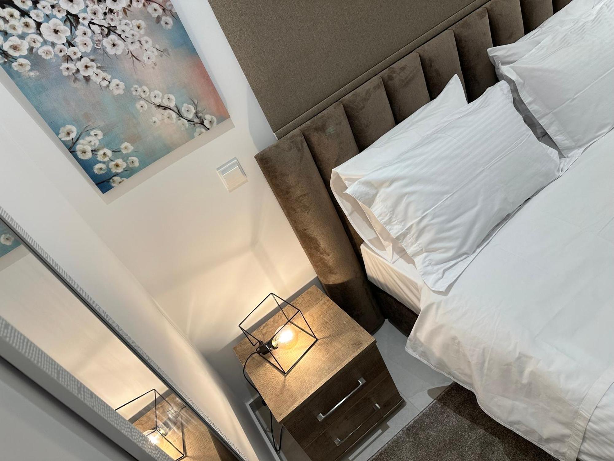 דירה Joanna & Arya Engomi Apts